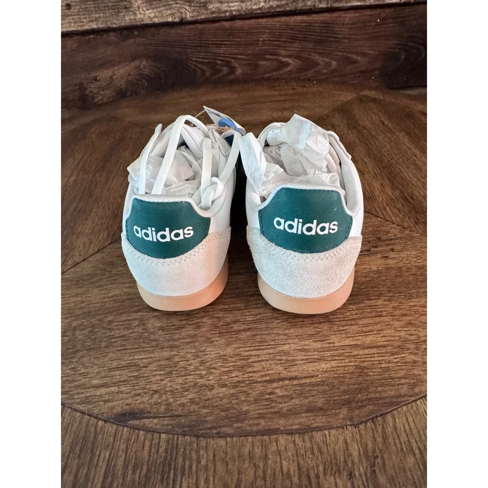 Adidas Barreda Lo White Green Gum Sole Sneakers LA4258 Mens 5 Womens 6.5 NEW